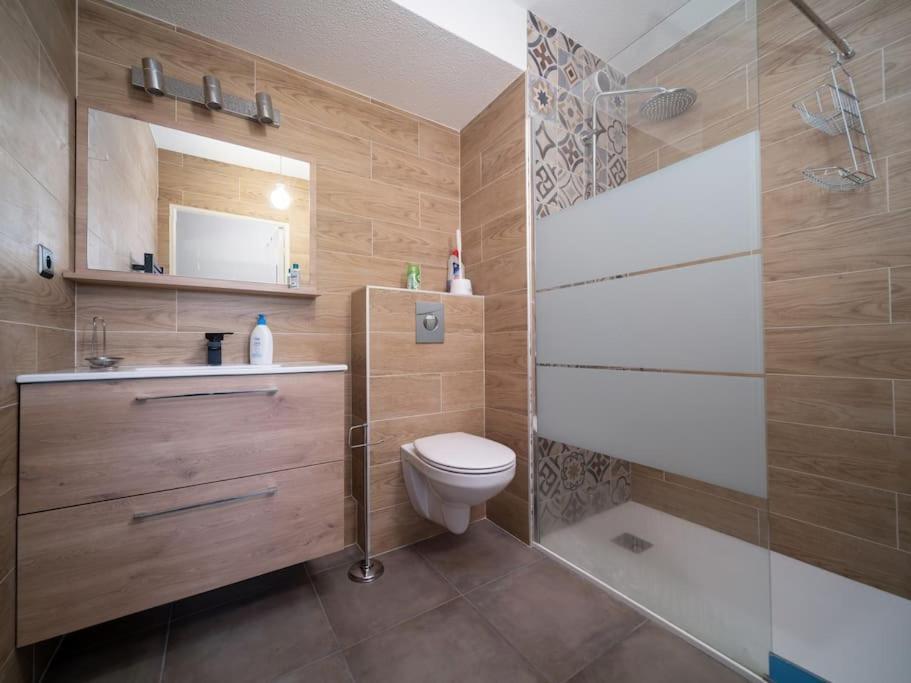 Appartement Tout Equipe Climatise Terrasse Hopital De La Timone Marseille Exterior photo
