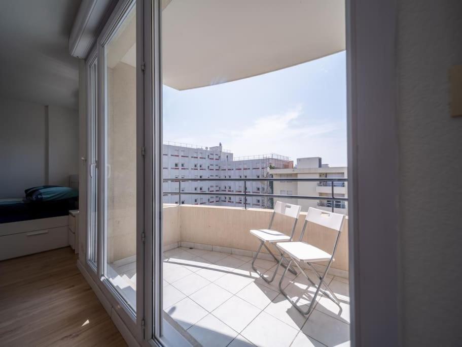 Appartement Tout Equipe Climatise Terrasse Hopital De La Timone Marseille Exterior photo